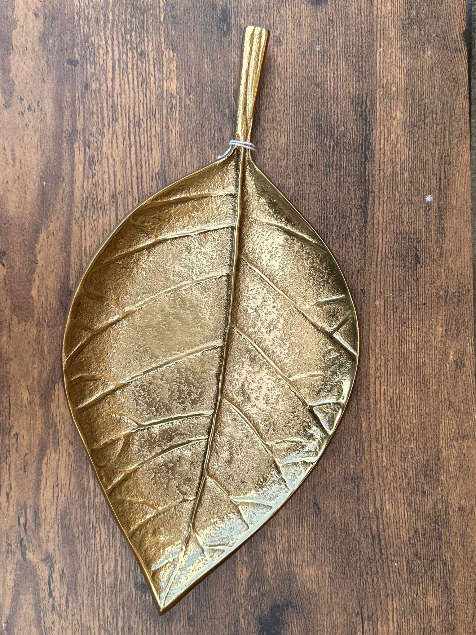 Gold Leaf-Shaped Trinket Dish – 31.5 x 16cm