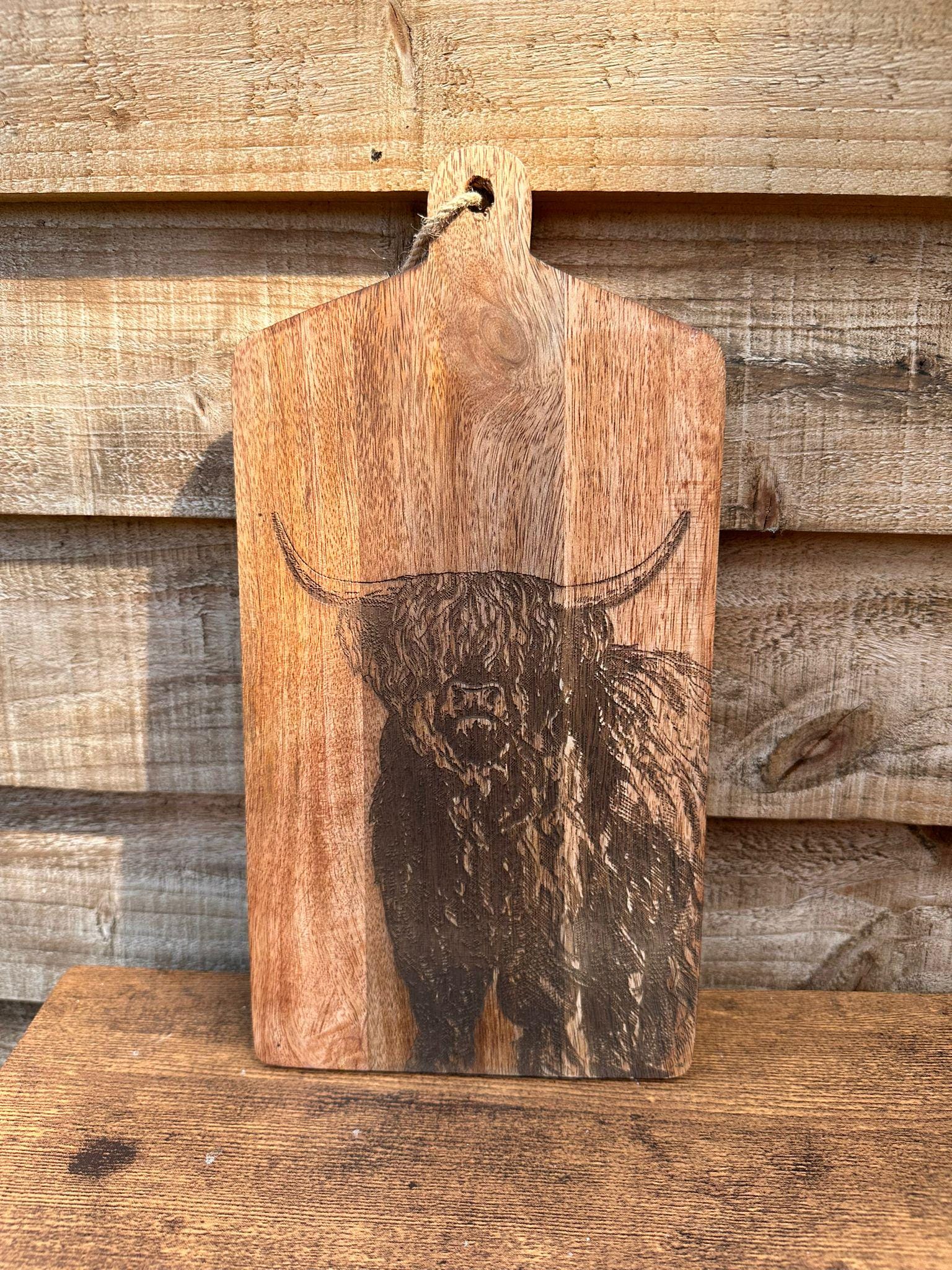 Wooden Highland Cow Chopping Board – 30cm