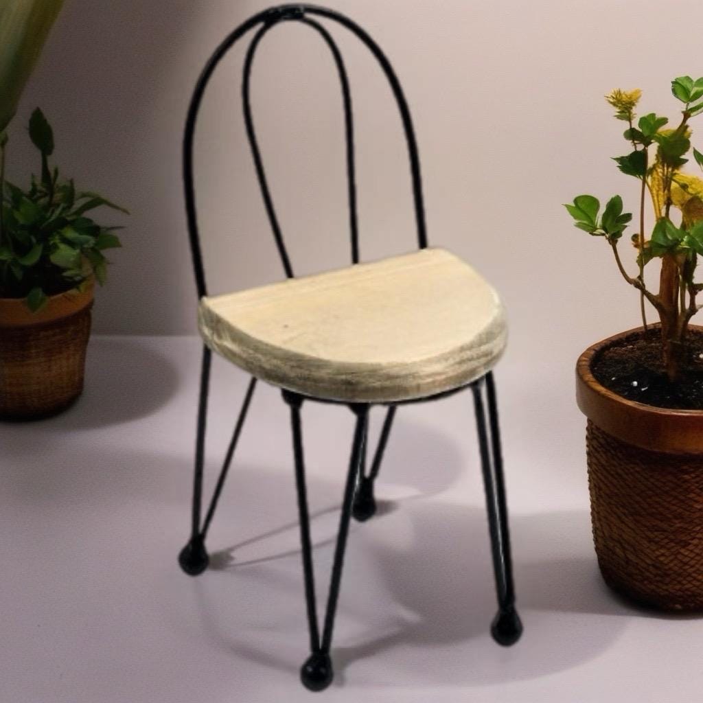 Small Chair Planter Stand – 26cm Rustic Mini Plant Holder
